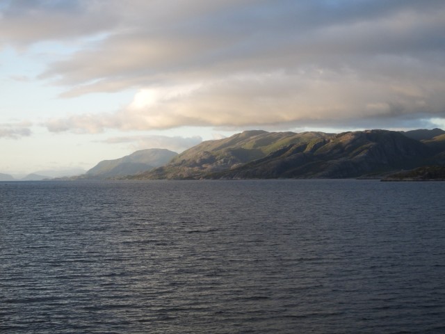 Hurtigruten_2015-06-19_22-18